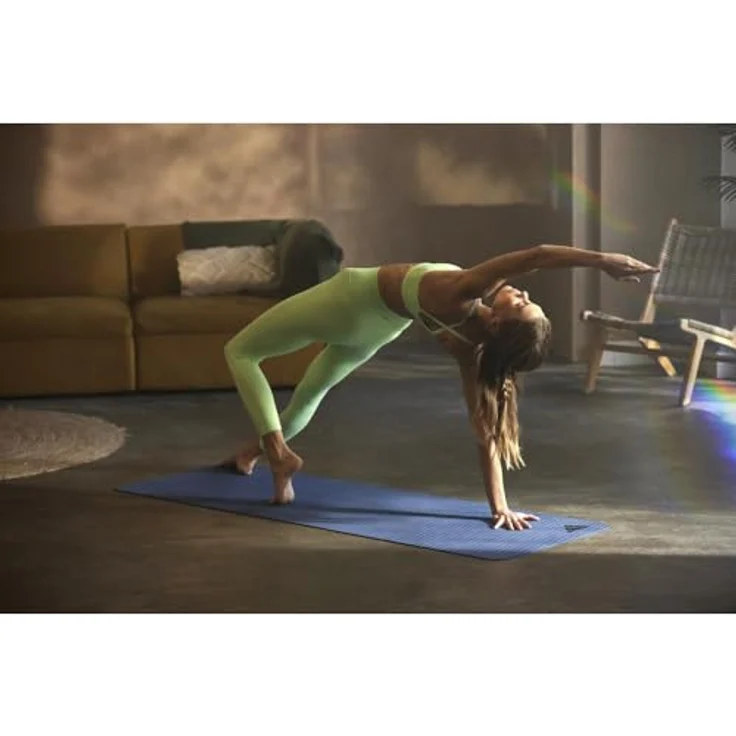 adidas 6-mm Yogamatte, komfortable Fitnessmatte aus 50 % recyceltem Material, griffige Oberfläche, 183 x 61 cm – Bild 9