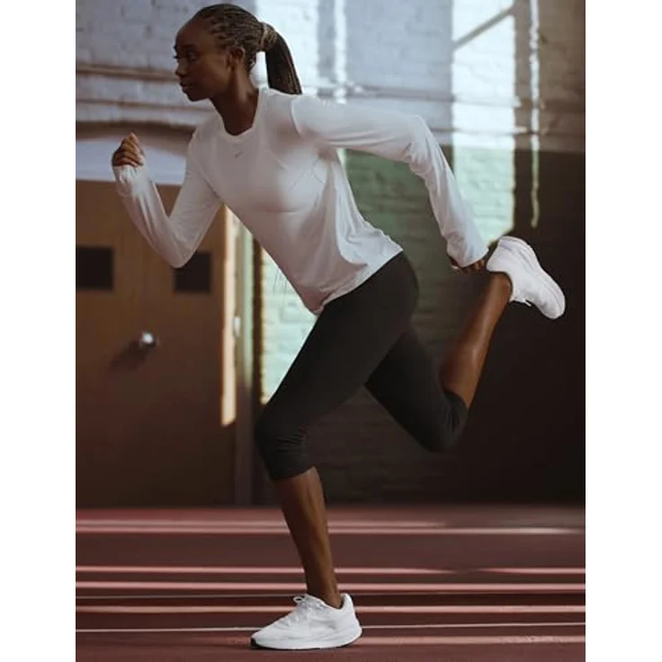 Nike Run Defy, Damen Laufschuhe mit Phylon-Mittelsohle und leicht profilierter Gummi-Sohle, EU 38.5 – Bild 2