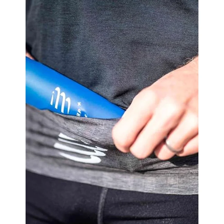 Compressport Free Belt, Ultraleichter Laufgürtel für Laufen, Radfahren und Klettern, Atmungsaktiv, Schwarz, Verschiedene Größen – Bild 2