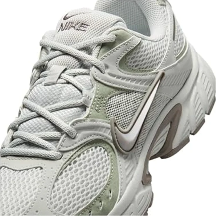 Nike V5 RNR NBK, Laufschuhe mit atmungsaktivem Mesh, Light Silver/Metallic Silver, Größe 42.5 – Bild 3
