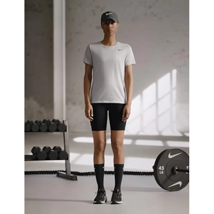 Nike Bella 7, Laufschuh mit atmungsaktivem Mesh-Obermaterial, Schwarz, Gr. 41 – Bild 3