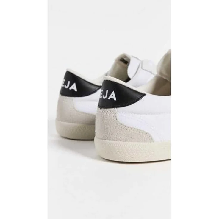 Veja Volley, Sportschuhe EU 45 für Herren, weiß-schwarz, Retro Sneaker aus Baumwolle und Leder mit gepolstertem Schaftrand – Bild 3