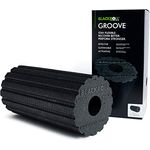 BLACKROLL® GROOVE Faszienrolle (30 cm x 15 cm), Fitness-Rolle mit strukturierter Oberfläche für verstärkten Massageeffekt, Made in Germany, Schwarz