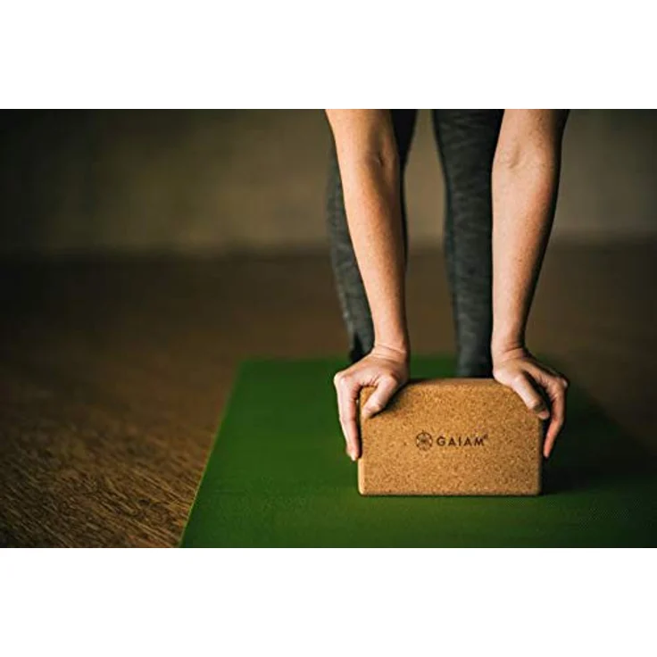 Gaiam Yoga-Ziegel aus Kork - Umweltfreundlicher Yoga-Block mit abgerundeten Kanten und hervorragendem Griff – Bild 3