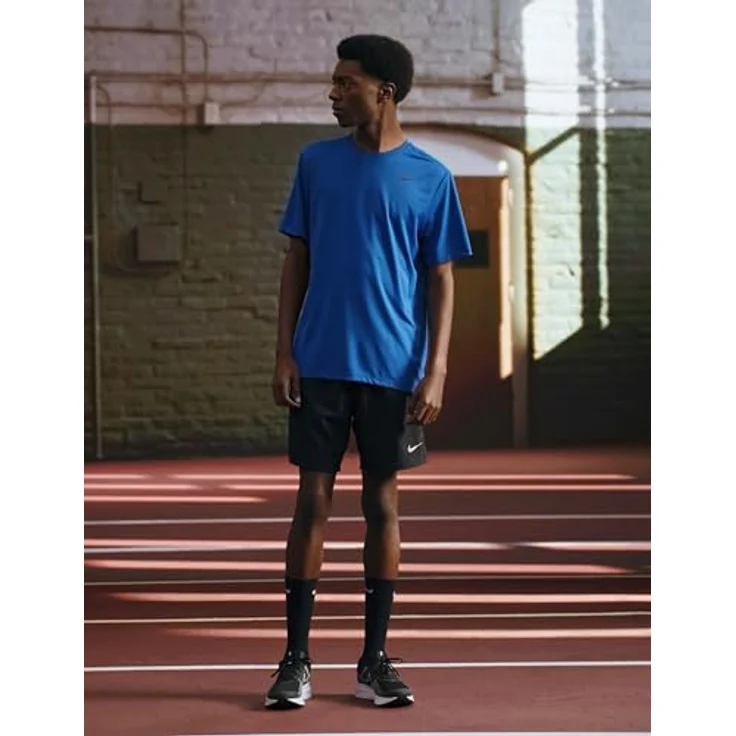 Nike Run Defy Herren Laufschuhe, starke Dämpfung und Trittsicherheit, schwarz – Bild 2