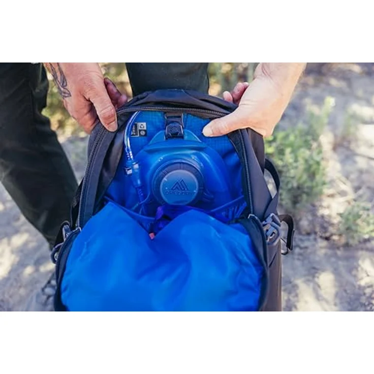 Gregory Kiro 28 - Wanderrucksack mit CloudControl-Hüftgurt, 28 L, 0.81 KG, Schwarz (Alpine Black) – Bild 4