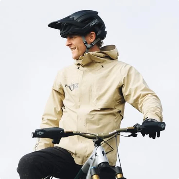 ABUS CliffHanger MTB-Helm, leichter Fahrradhelm mit großem Belüftungssystem und TriVider Riemensystem, schwarz, Größe M – Bild 7