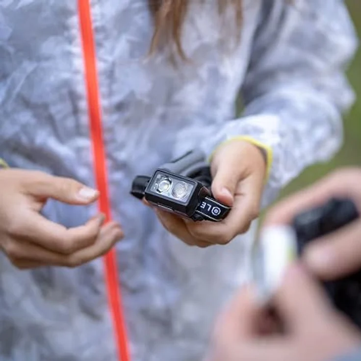 Ledlenser NEO5R, aufladbare Laufsport-Stirnlampe mit 600 lm, blau – Bild 8