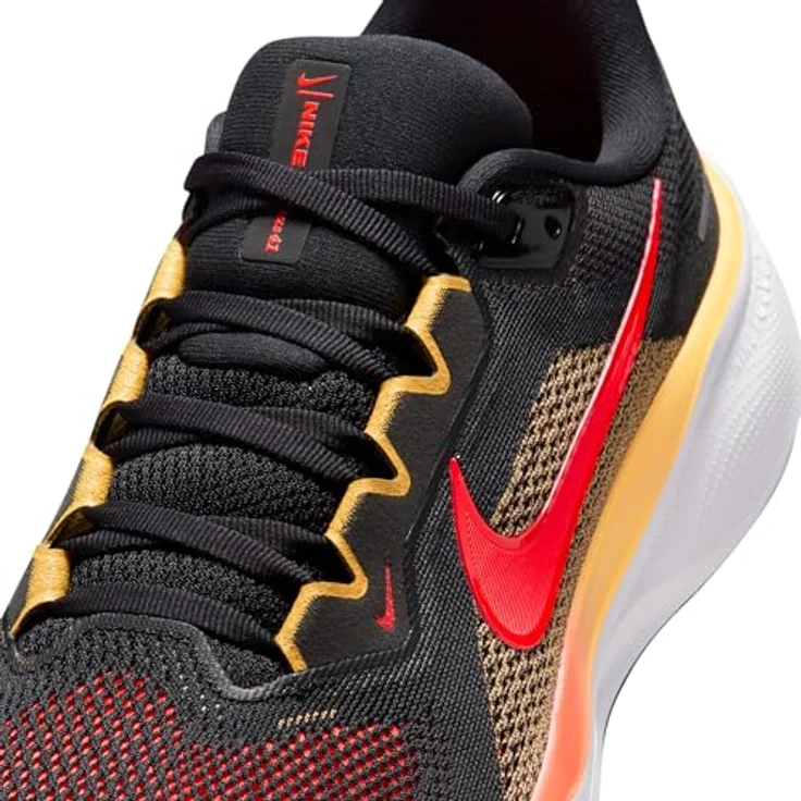 Nike Air Zoom Pegasus 41, Laufschuhe für Normalpronierer, Black/White/Bright Crimson, dämpfende ReactX-Mittelsohle mit Zoom Air-Fersenelement, atmungsaktives Mesh-Obermaterial, Größe 46 – Bild 2