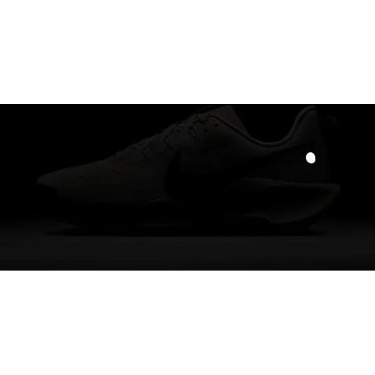 Nike React Pegasus Trail 5, Laufschuh mit ReactX-Schaumstoff, Silt Red / Hyper Crimson / Sail / Dark Team Red, EU 42 – Bild 10