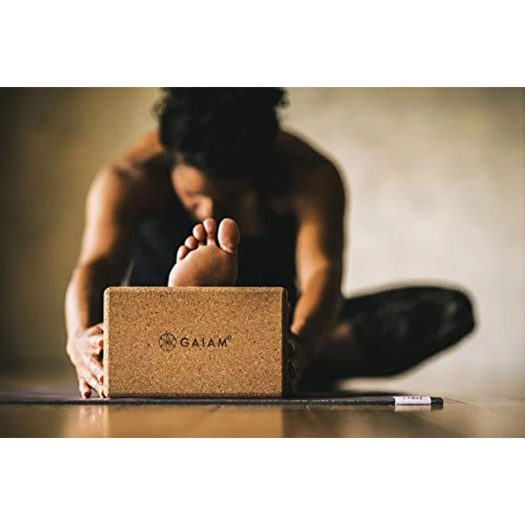 Gaiam Yoga-Ziegel aus Kork - Umweltfreundlicher Yoga-Block mit abgerundeten Kanten und hervorragendem Griff – Bild 2