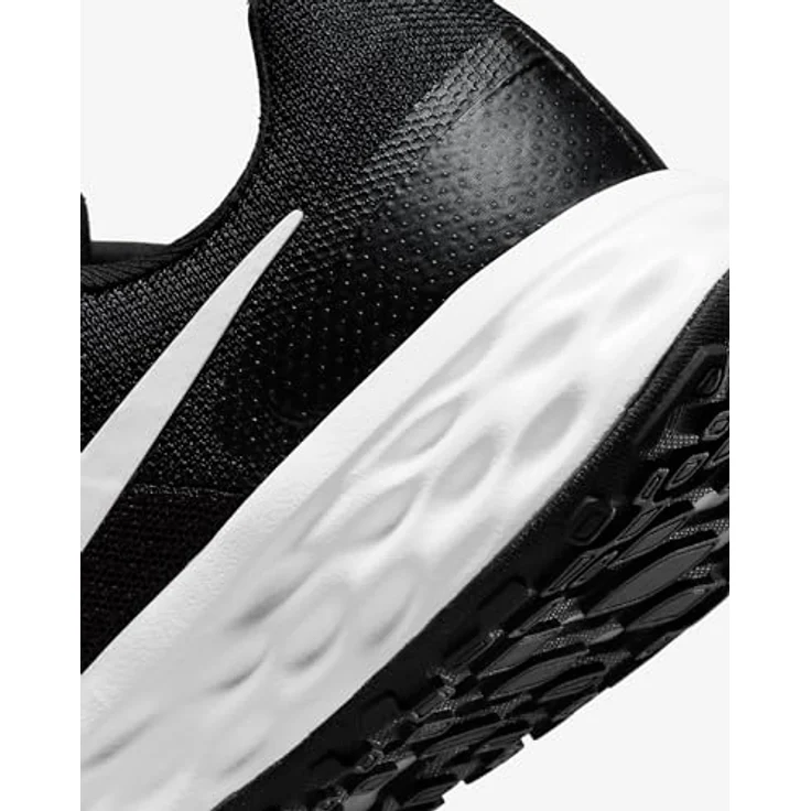 Nike Revolution 6 Running, Herren Laufschuhe für Roadrunning, atmungsaktives Mesh-Obermaterial, Gummisohle, reguläre Passform, leichtgewichtige Konstruktion, Schwarz, Größe 42 – Bild 9