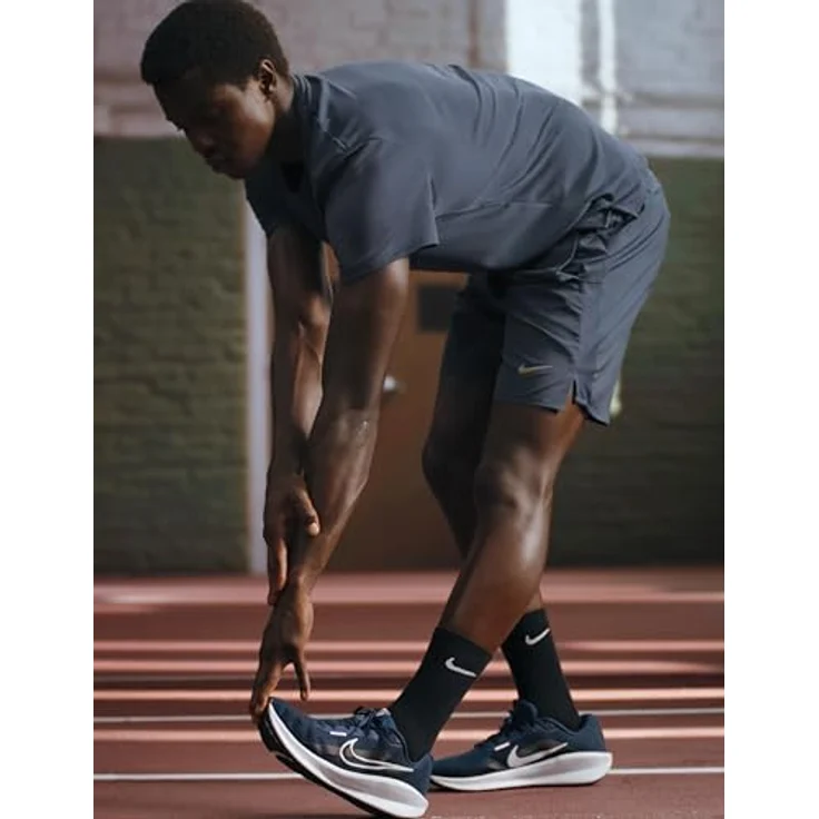 Nike Downshifter 13, Laufschuhe für Herren mit atmungsaktivem Mesh, grau, EU 46 – Bild 2