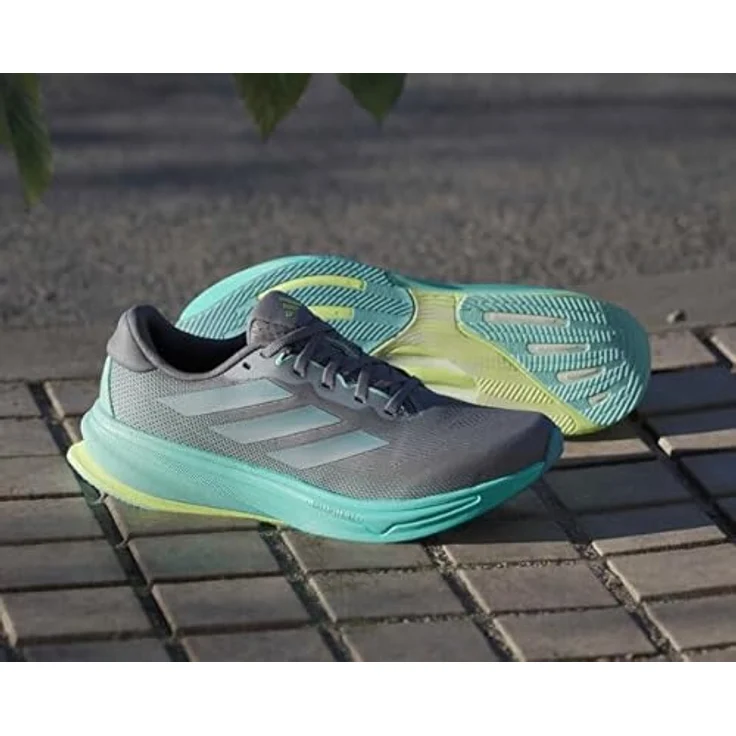 Adidas JQ7691 Laufschuh, Neutral mit atmungsaktivem Mesh, Dämpfung und rutschfester Laufsohle, GREY/MAGRMT/FLAAQU, Größe 39 1/3 – Bild 3
