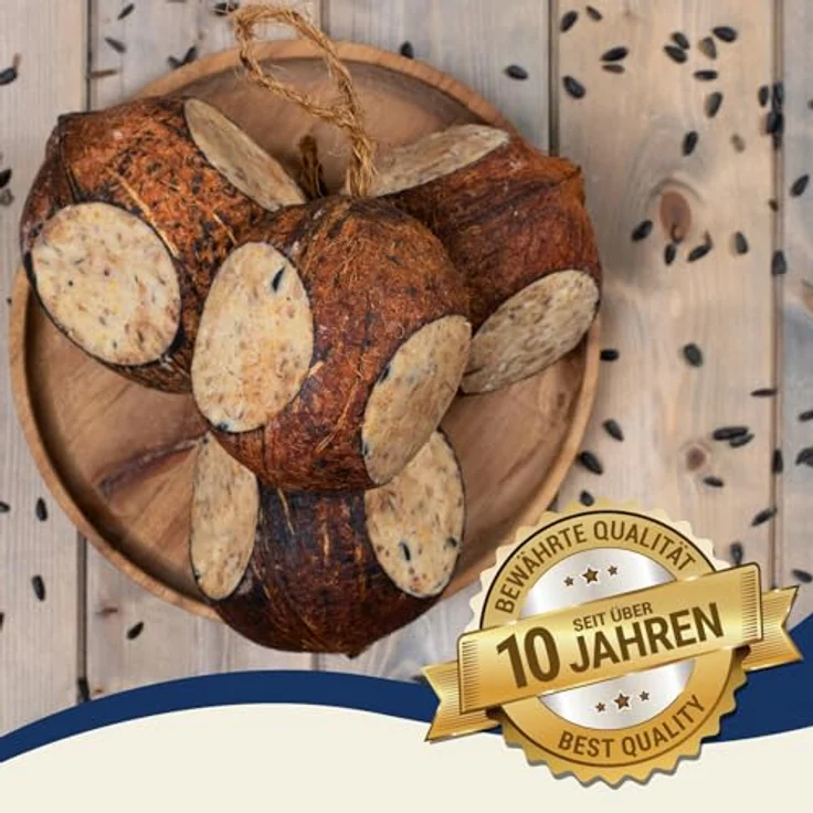 Lyra Pet® 3 x 4 Ganze Kokosnüsse mit 3 Löchern, Fettreiches Wildvogelfutter mit Nährstoffreicher Füllung, Energielieferant für das ganze Jahr, Naturprodukt – Bild 4