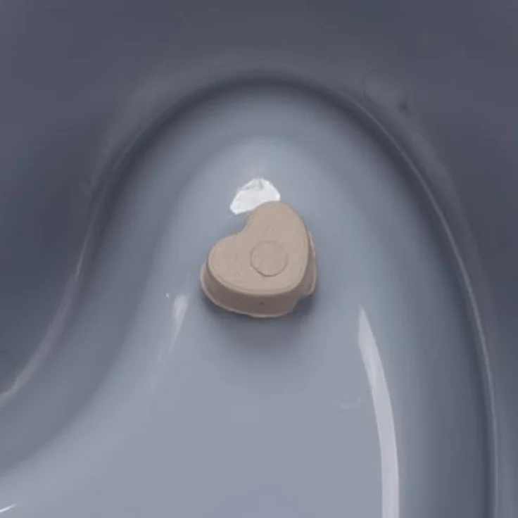 Flamingo Futter- & Trinknapf Pandor, Herzform, rutschfest, 250 ml, Blau für kleine Haustiere – Bild 3