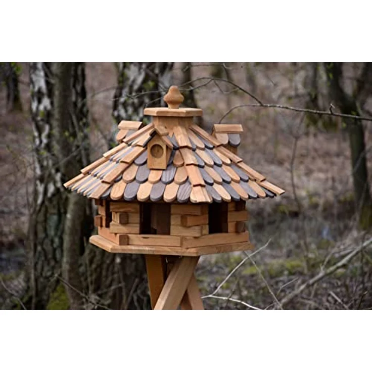 dobar 45310e Rustikales Vogelfutterhaus im Blockhaus-Stil mit dekorativem Holzschindeldach, Vogelhaus mit 6 Einfluglöchern, Kiefer, XXL, braun – Bild 9