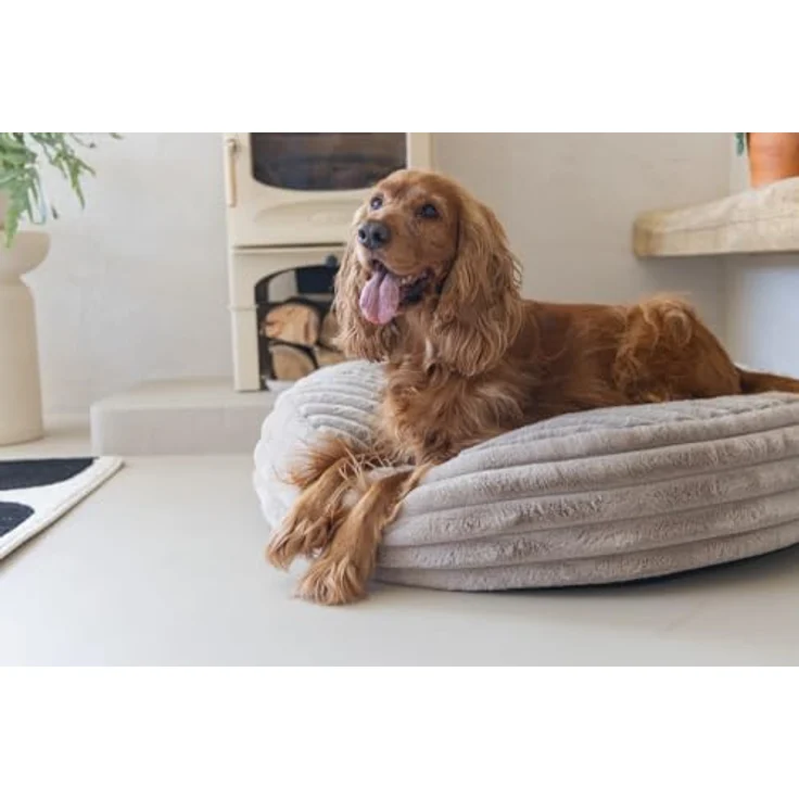 Designed By Lotte Tierkissen Hundekissen Reza rund beige - Nachhaltiges Hundekissen mit recycelter Polyesterfaser – Bild 11