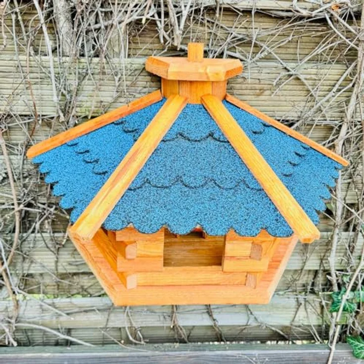 DARLUX XL Wand Vogelfutterhaus, handgefertigt aus wetterfestem Holz mit Bitumdach in Blau, inkl. Futterspender – Bild 3