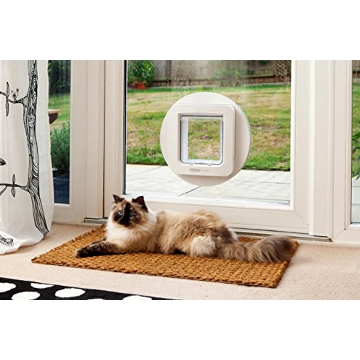 SureFlap Sure Petcare Mikrochip-Haustierklappe, mit Sperrmodus, für Katzen und kleine Hunde, erkennt Mikrochip & RFID-Halsbänder, 178 mm x 170 mm, weiß, 4 x C-Batterien erforderlich – Bild 3