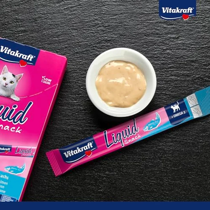Vitakraft Cat Liquid-Snack mit Lachs + Omega 3, Katzensnack im Sparpaket 24 x 15 g, kalorienarm, ohne Farb- und Konservierungsstoffe – Bild 3