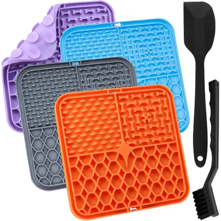 Aileem Schleckmatte für Hunde und Katzen, 4 Stück mit Saugnapf, lebensmittelechtes Silikon, ideal für Baden und Fellpflege, inkl. Silikonspatel und Bürste