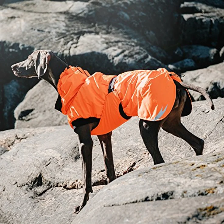 HURTTA Hundemantel Summit Winterjacke kirsche - Wärmeisolierung und Bewegungsfreiheit, mit eingearbeitetem Hundegeschirr und reflektierenden Elementen – Bild 4
