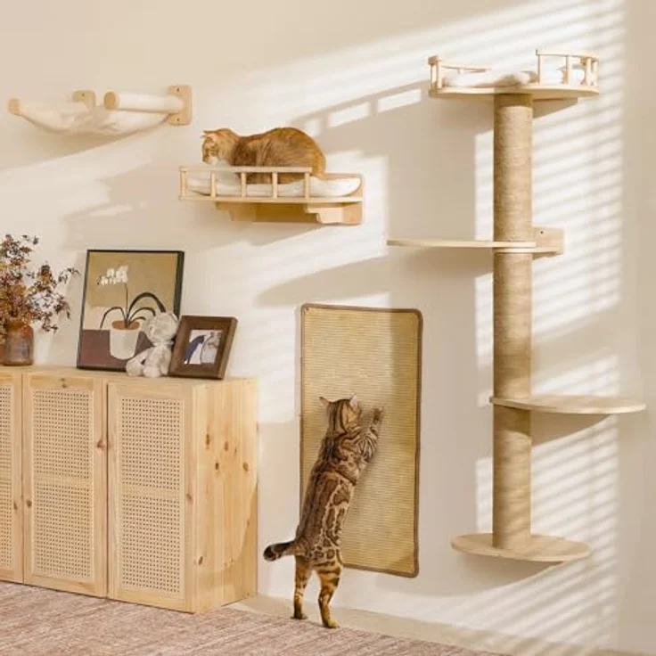 FUKUMARU Kletterwand Katzen-Set, 4 in 1 Wandmöbel mit Hängematte, Kratzbaum, Wandregalen und Sisalmatte – Platzsparend, Beige – Bild 1