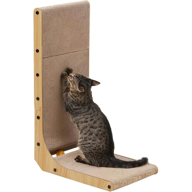 FUKUMARU Kratzbrett Katzen, 68 cm hohe L förmige Kratzpappe für Katzen, widerstandsfähig Katzenkratzbrett mit Ballspielzeug, Katzen Kratzmöbel aus hochwertiger Karton für Wand und Ecke, Groß – Bild 1